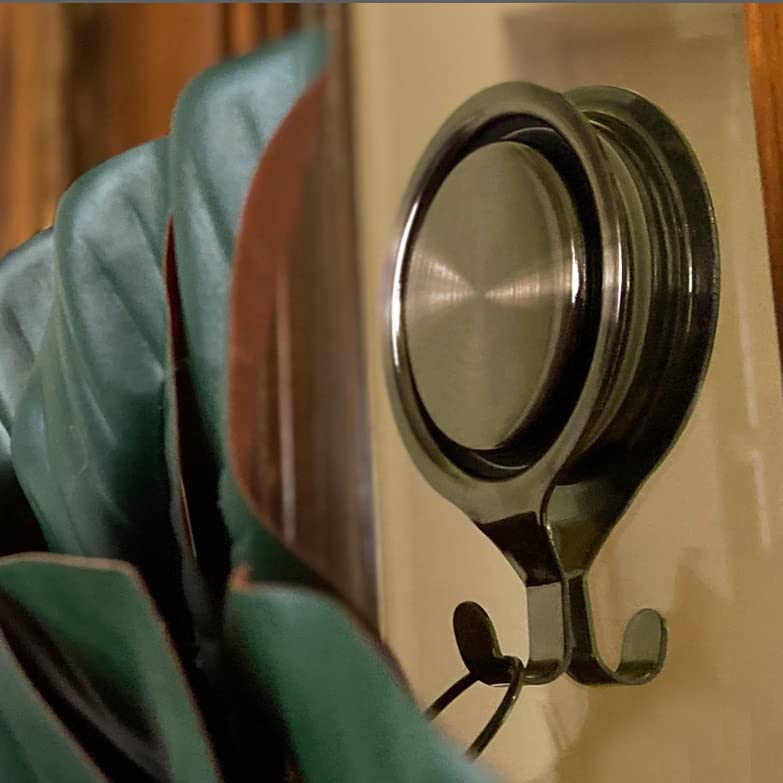 Attract Pinch-Free Magnetic Wreath Hanger 2-Pack