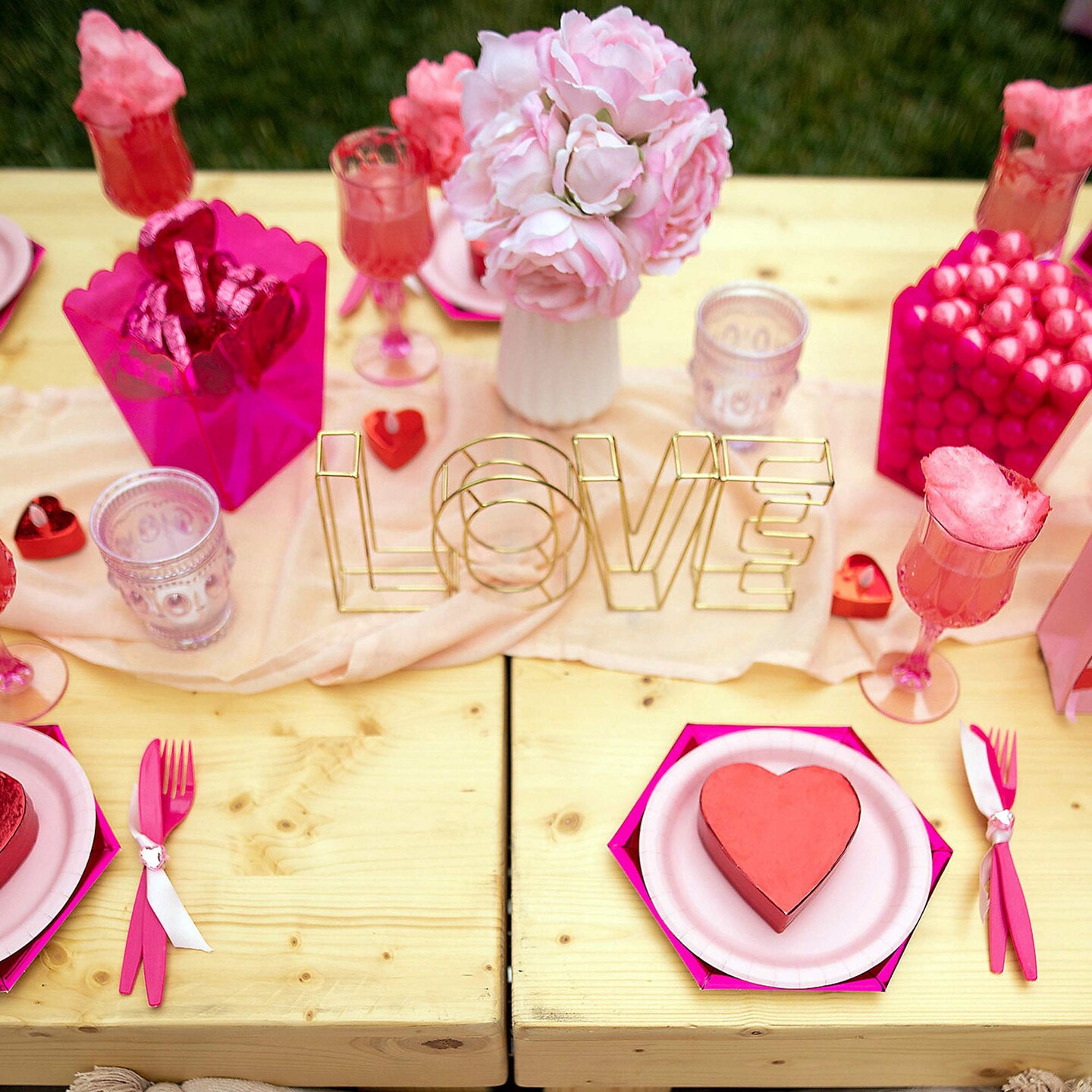 24 Count Light Pink Paper Dessert Plates for Birthday Wedding Party 7"