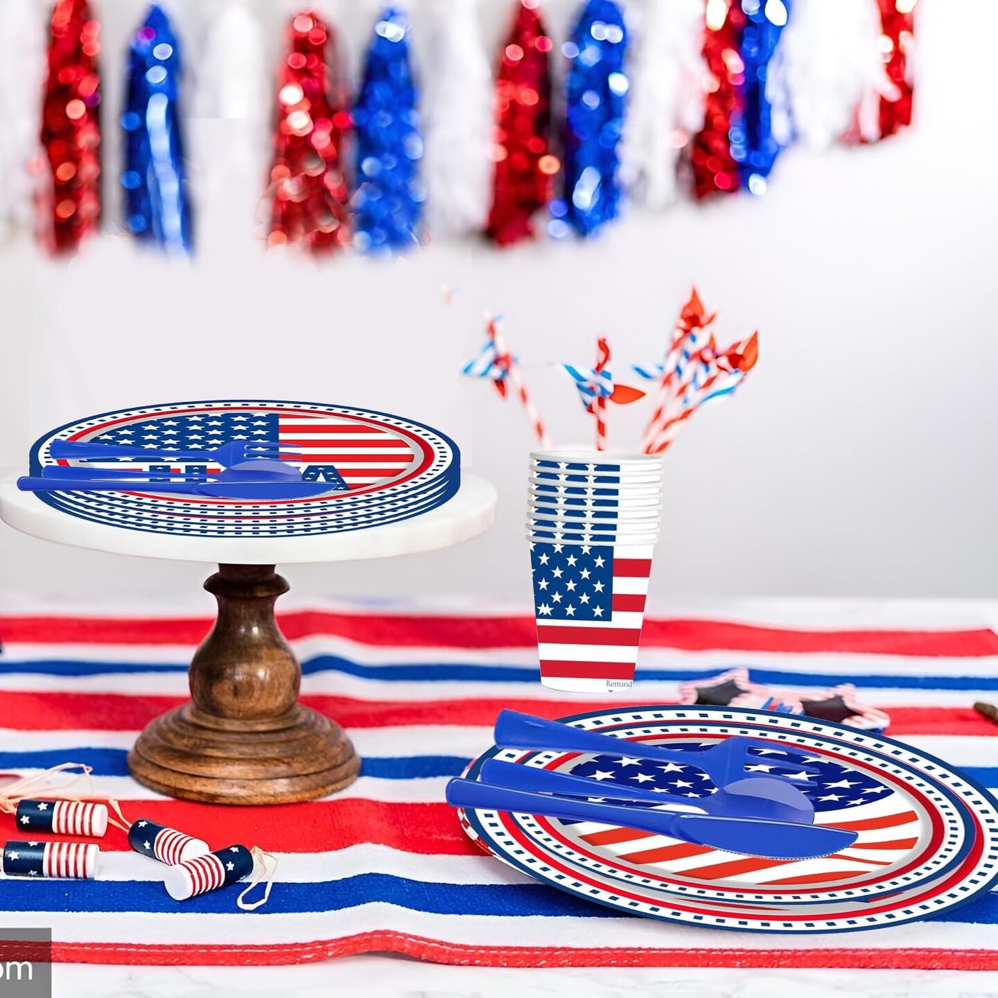 177PCS 4th of July Party Supplies Set – Plates, Napkins, Cups, Cutlery & Tablecloths