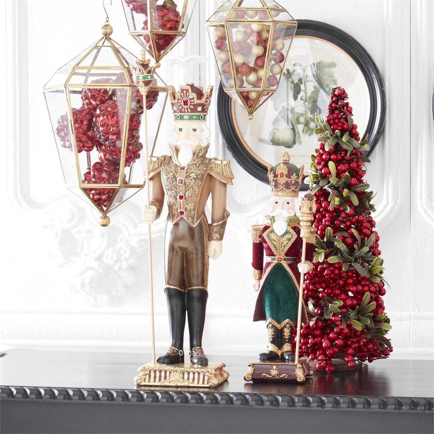 18.25 Nutcracker w/Staff