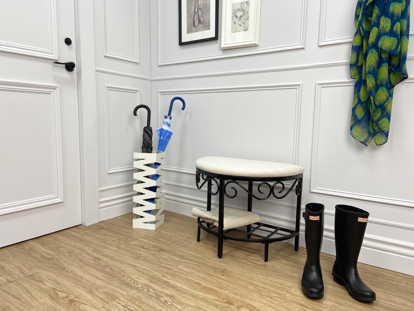 Mango Steam Metal Zig-Zag Umbrella Holder