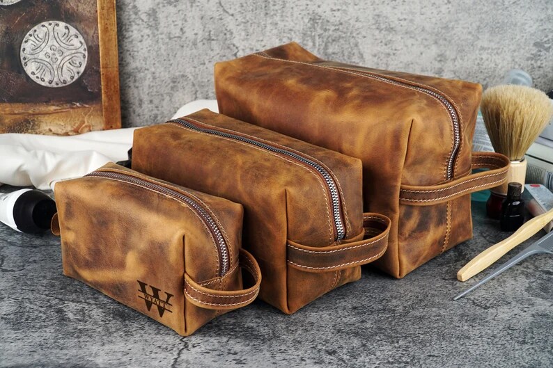 Custom Baseball Bags, Personalized Dopp Kit, Leather Toiletry Bags for Men, Dad Gift, Graduation Gift, Christmas Handmade Leather Bag Men product 4