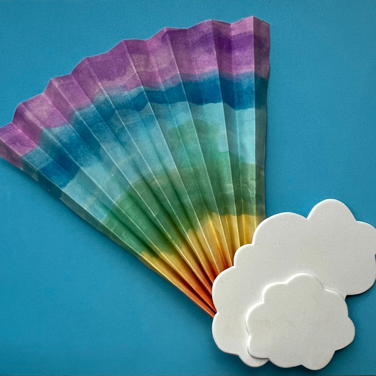 Kids Club: Watercolor Rainbow Fan