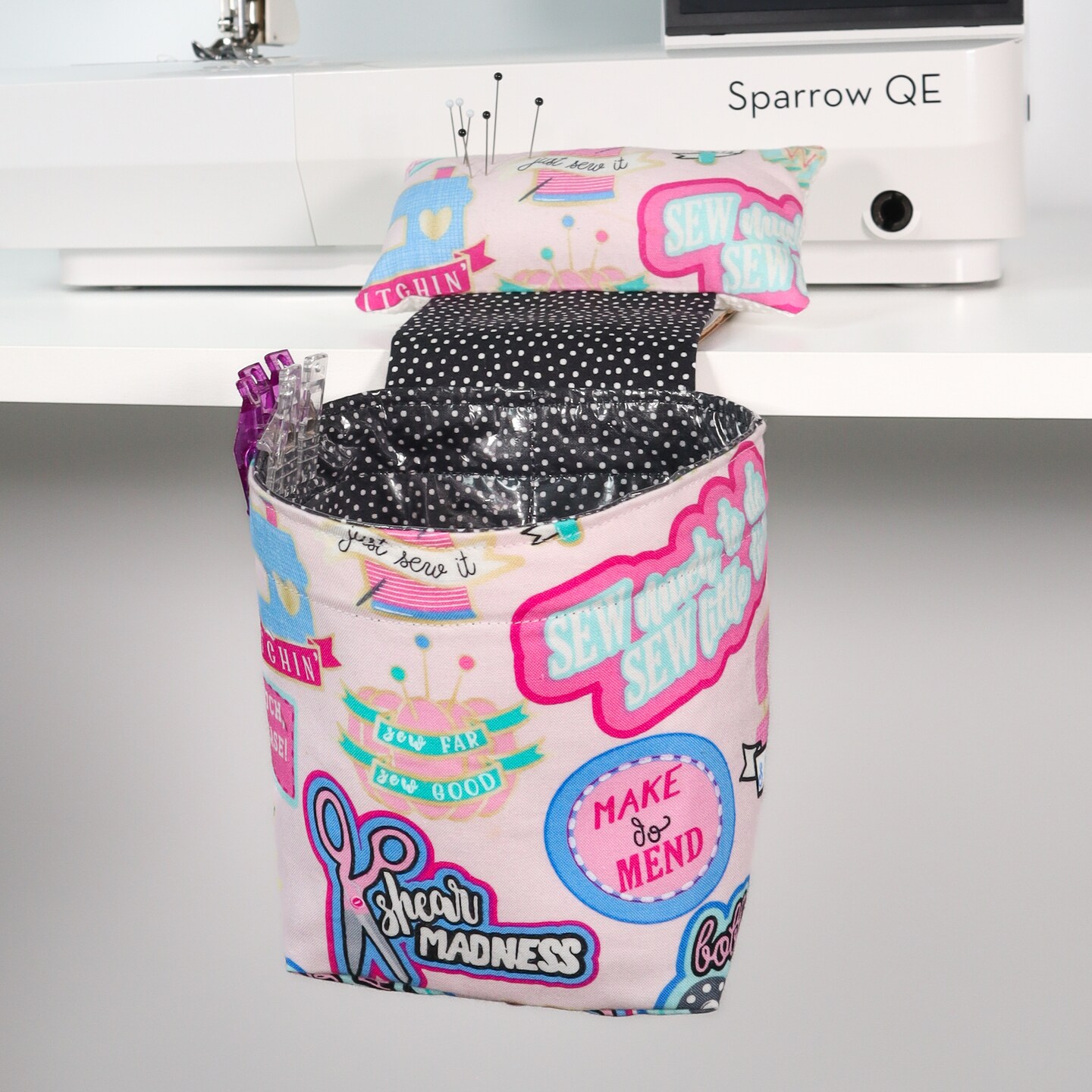 Crosscut Sewing Co.&#xAE; Pin Cushion &#x26; Thread Catcher Sewing Project Kit for Beginners with Fabric, Instructions and Video