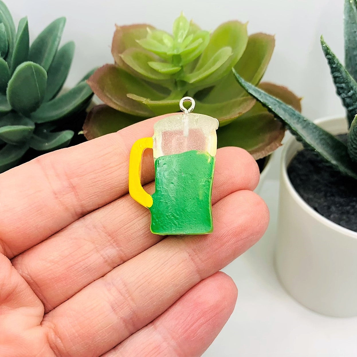 1, 4, or 20 Pieces: St. Patrick&#x27;s Day Beer Pendant