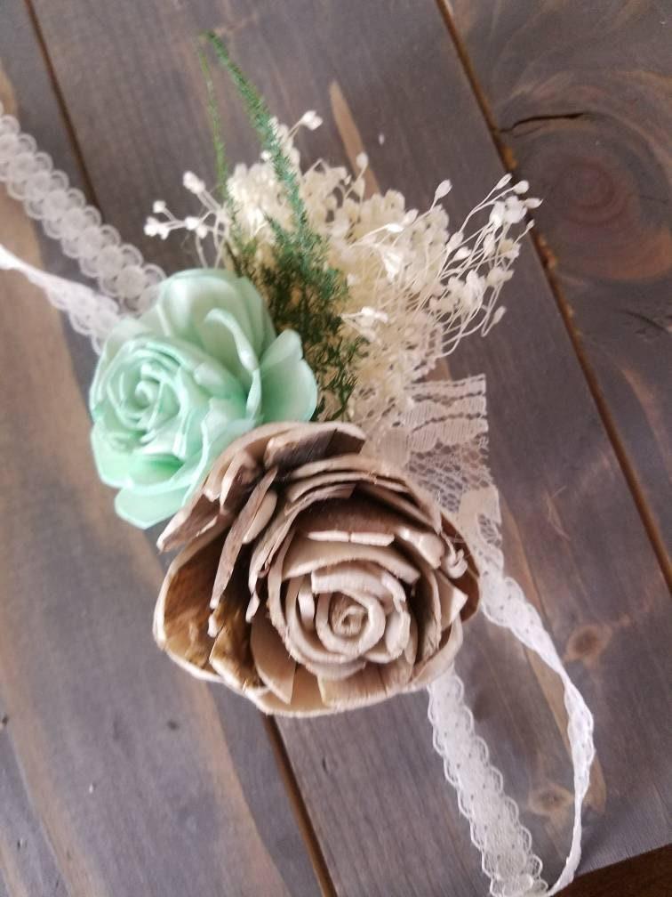 green emerald velvet dress Amazon.com: MAFELOE Wrist Corsage and Boutonniere Set Artificial Flowers  Accessories for Groom Bride Groomsmen Bridesmaids Wedding Party Prom Suit