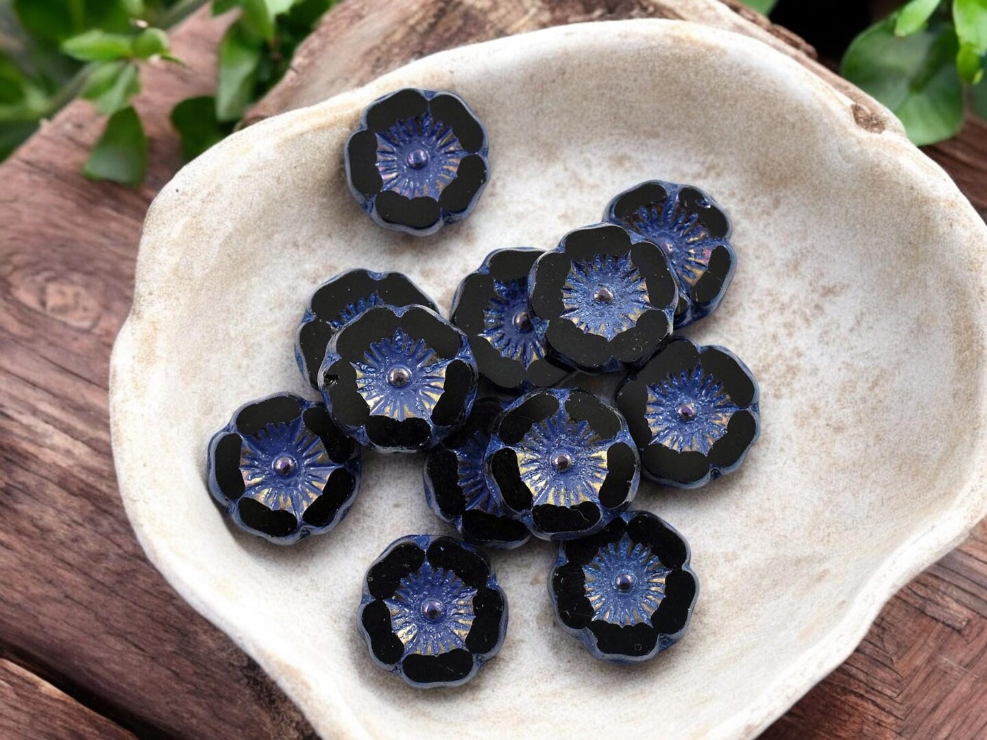 *12* 12mm Purple Washed Jet Black Iris Hawaiian Flower Beads