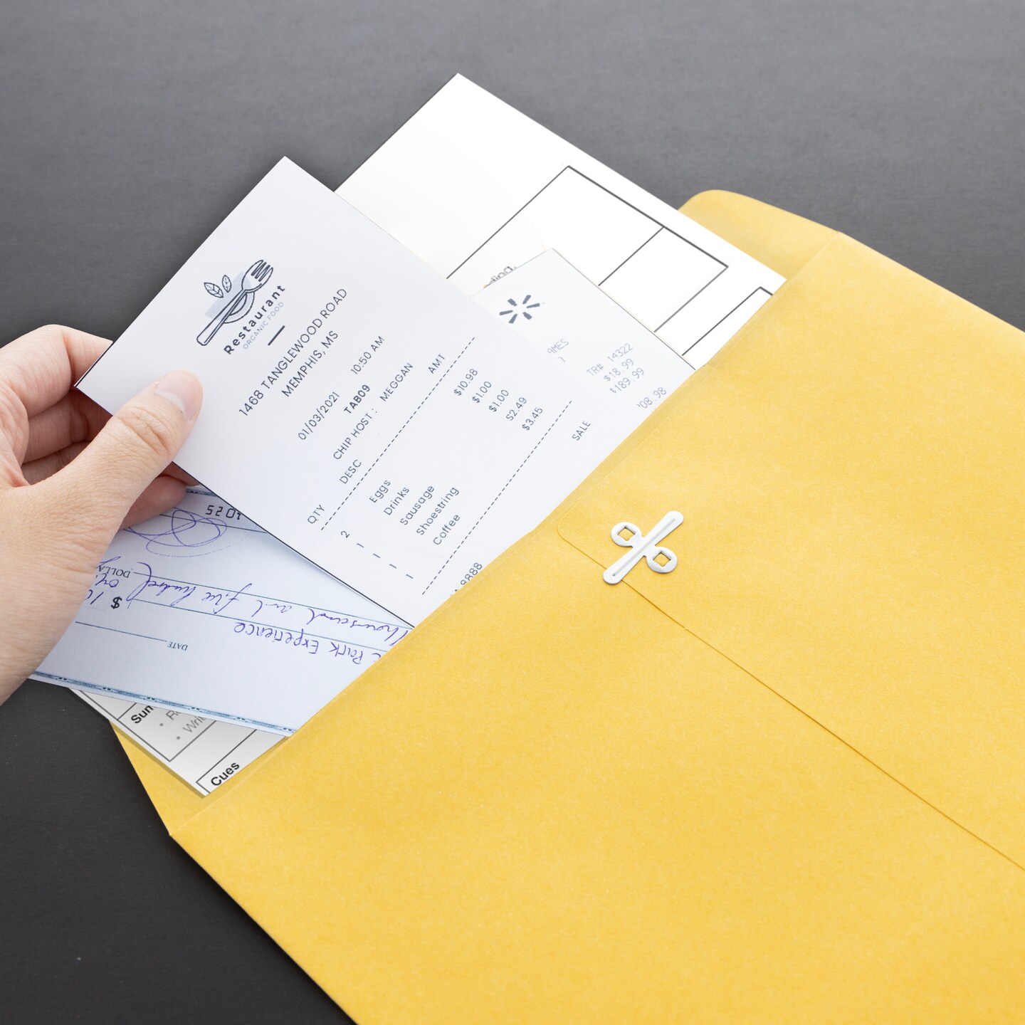 BAZIC Clasp Envelope 10&#x22; X 15&#x22; (100/Pack)