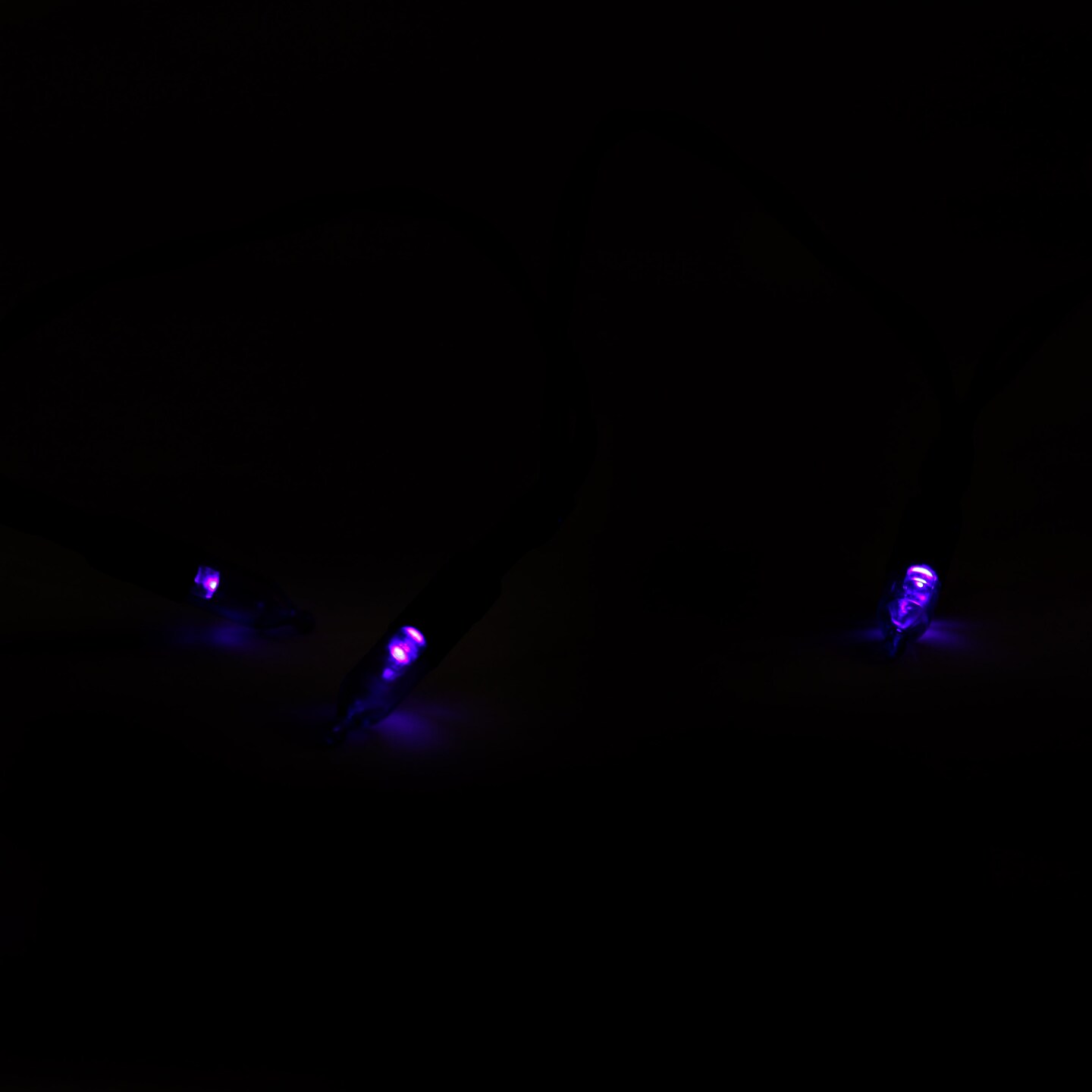 Perfect Holiday 20 LED M5 STRING LIGHTS,4&#x22; BULB SPACING,12&#x22; LEAD WIRE, W/3AA INDOOR BATTERY BOX