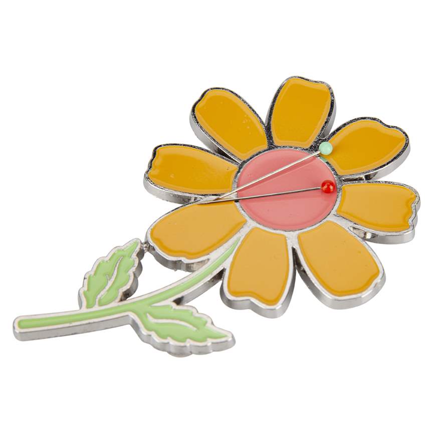 Riley Blake Designs Lori Holt Flower Magnetic Needle Minder ST