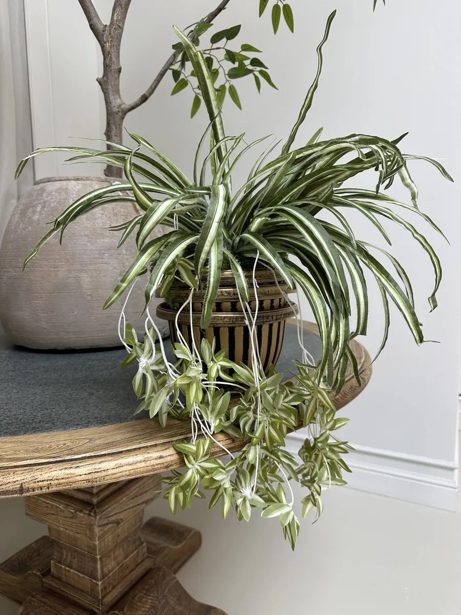Artificial Chlorophytum Fake Spider Plant Decorative Silk Plant Indoor Wall Hanging Plants for Home Garden Verandah