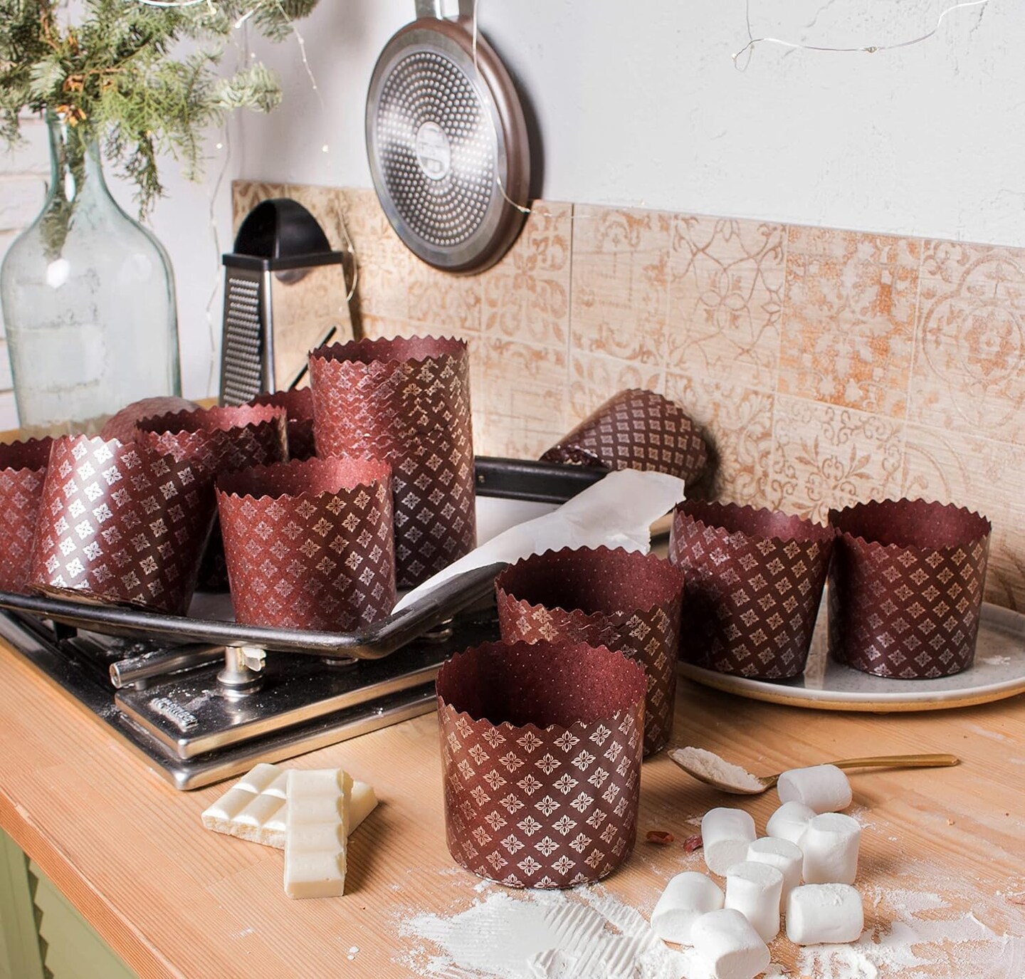 9 oz Easter Bread Forms Paska Mold Kulich |25 pack| Easter Bread Paper Mold - Panettone Paper Mold - Brown Design W 3.55 x H 3.35-In