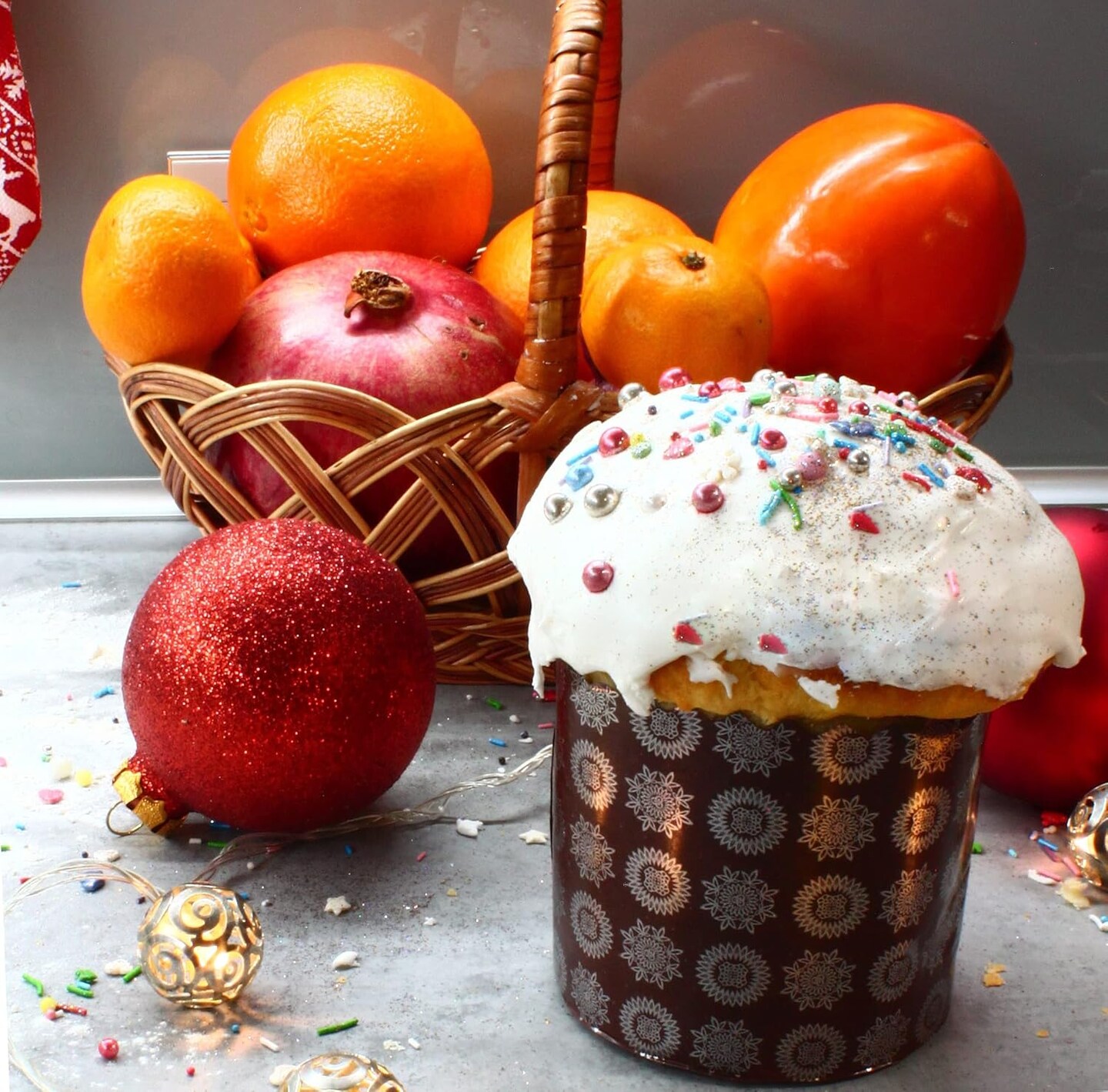 8oz Panettone Paper Mold Murals - 24pcs, H 3.5″x3.5″ W (9cm x9cm) Kulich Mold - Round Panettone Paper Baking Molds - Pans Paper Panettone - Easter Bread Baking Forms