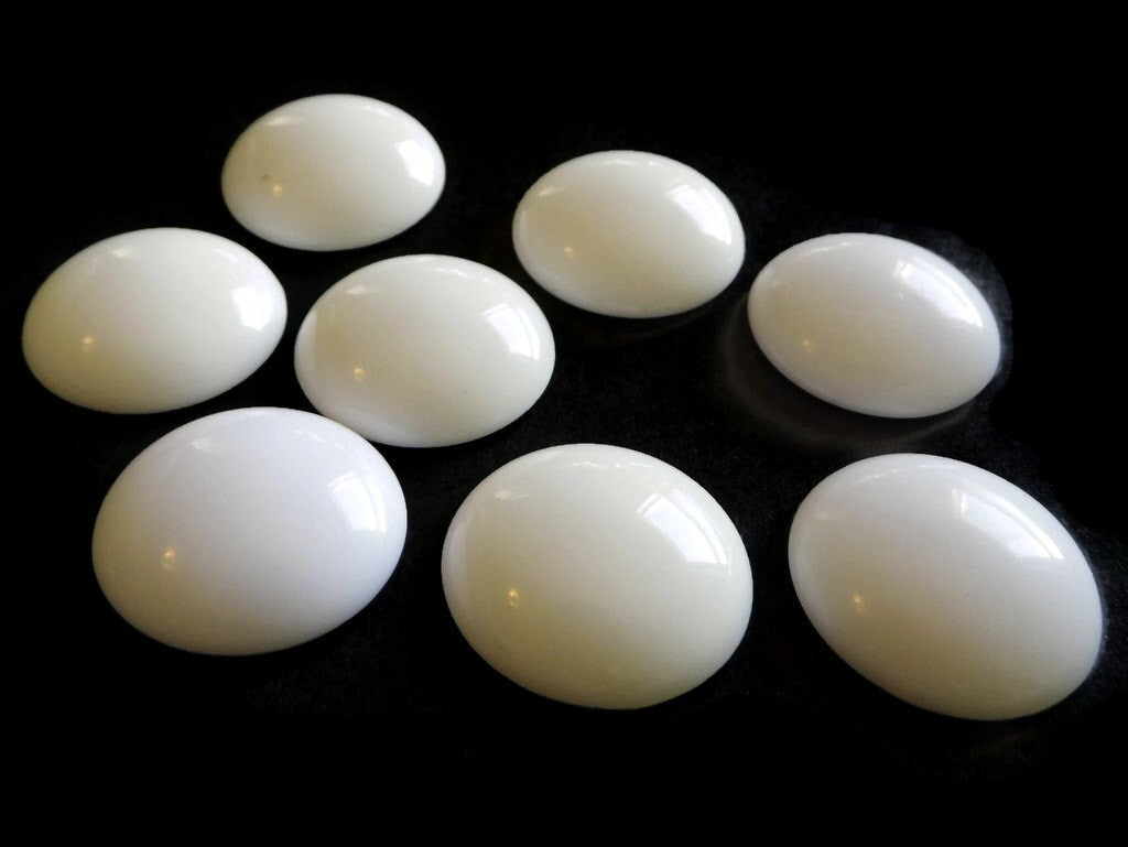 10 23mm White Round Cabochons Vintage Japanese Lucite Cabochons