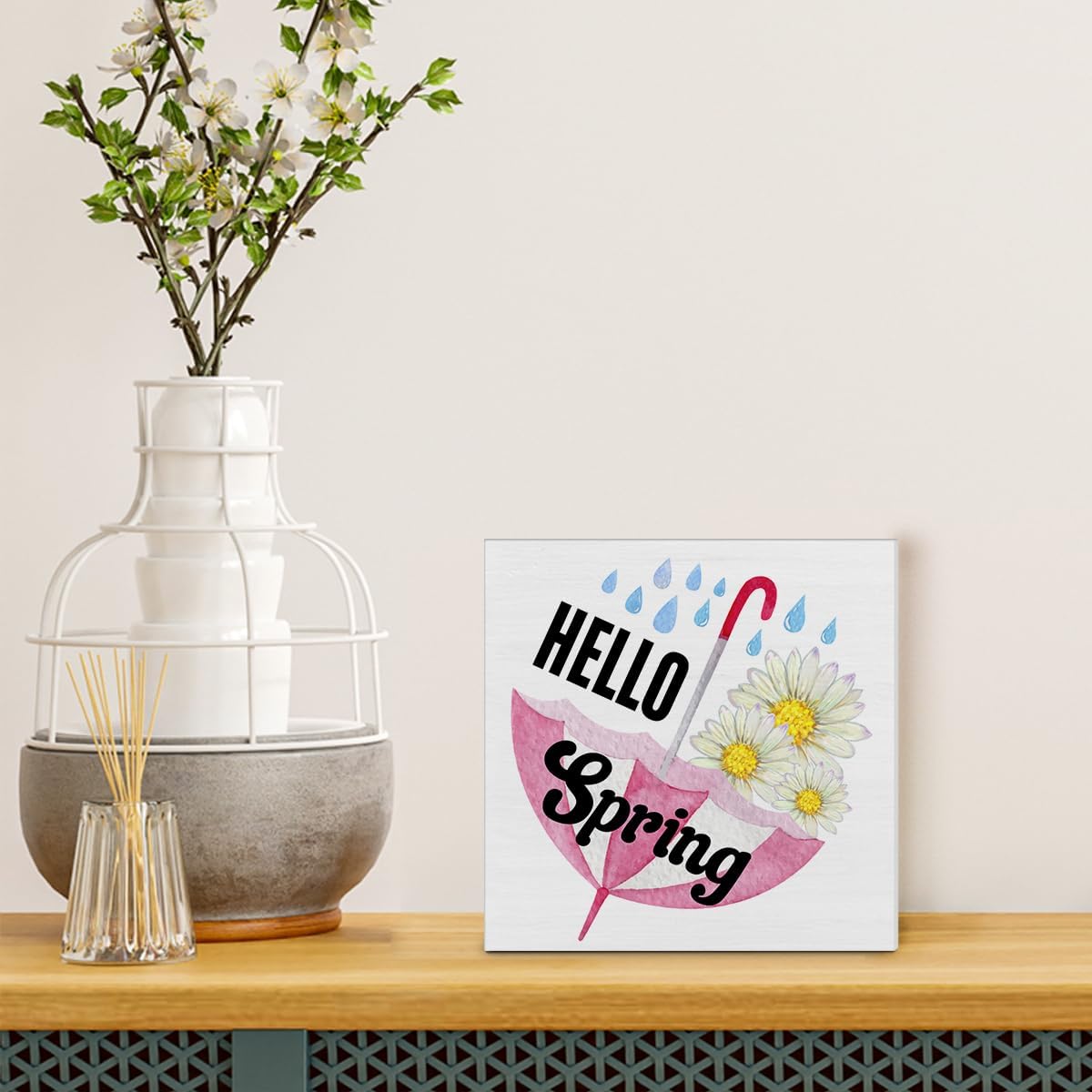 Spring Decor, Spring Decorations Country Hello Spring Daisy Wood Sign Spring Home Decor Indoor for Desk Shelf Table 5 X 5 Inches