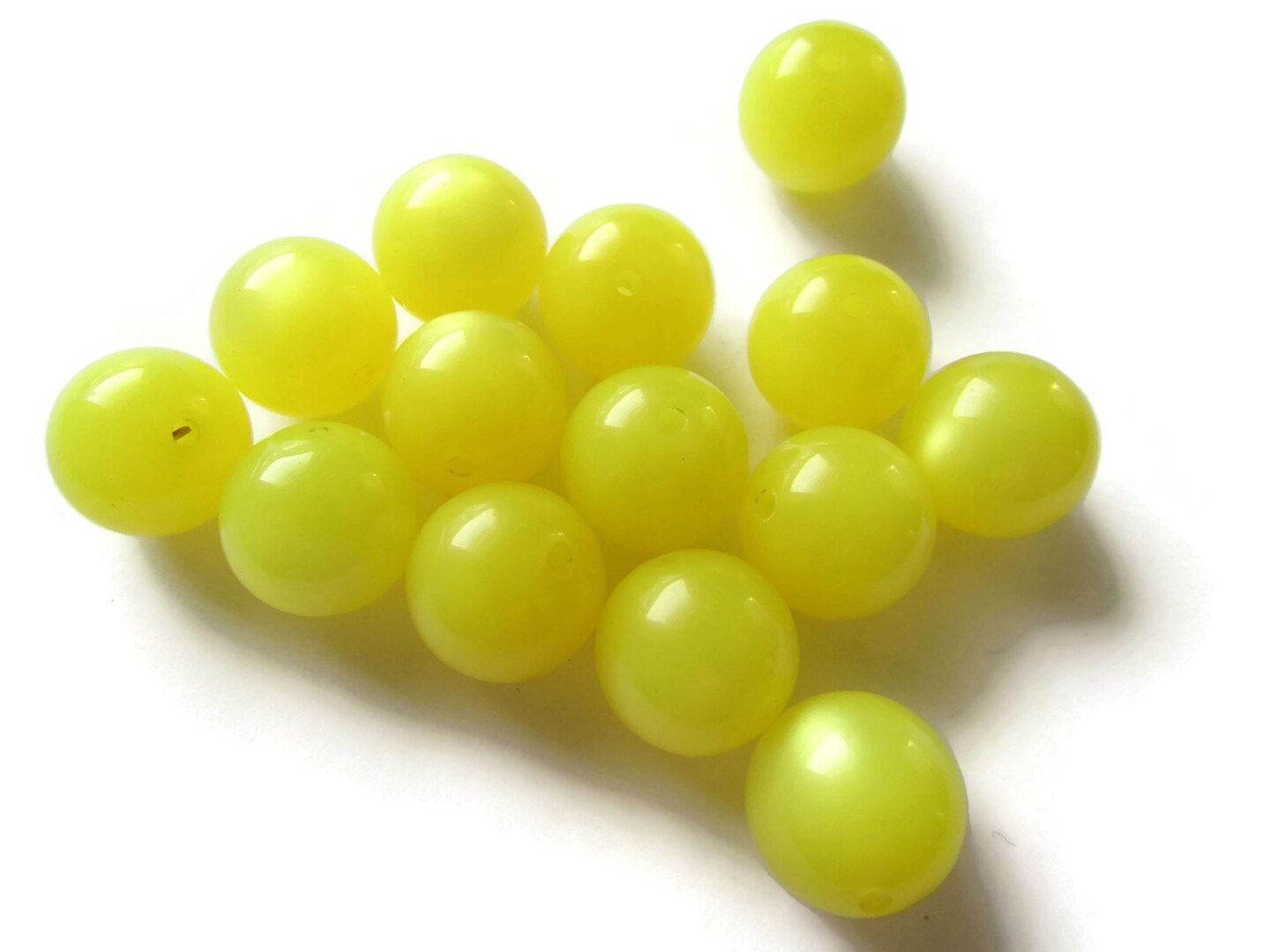 12 12mm Vintage Round Yellow Moonglow Lucite Beads