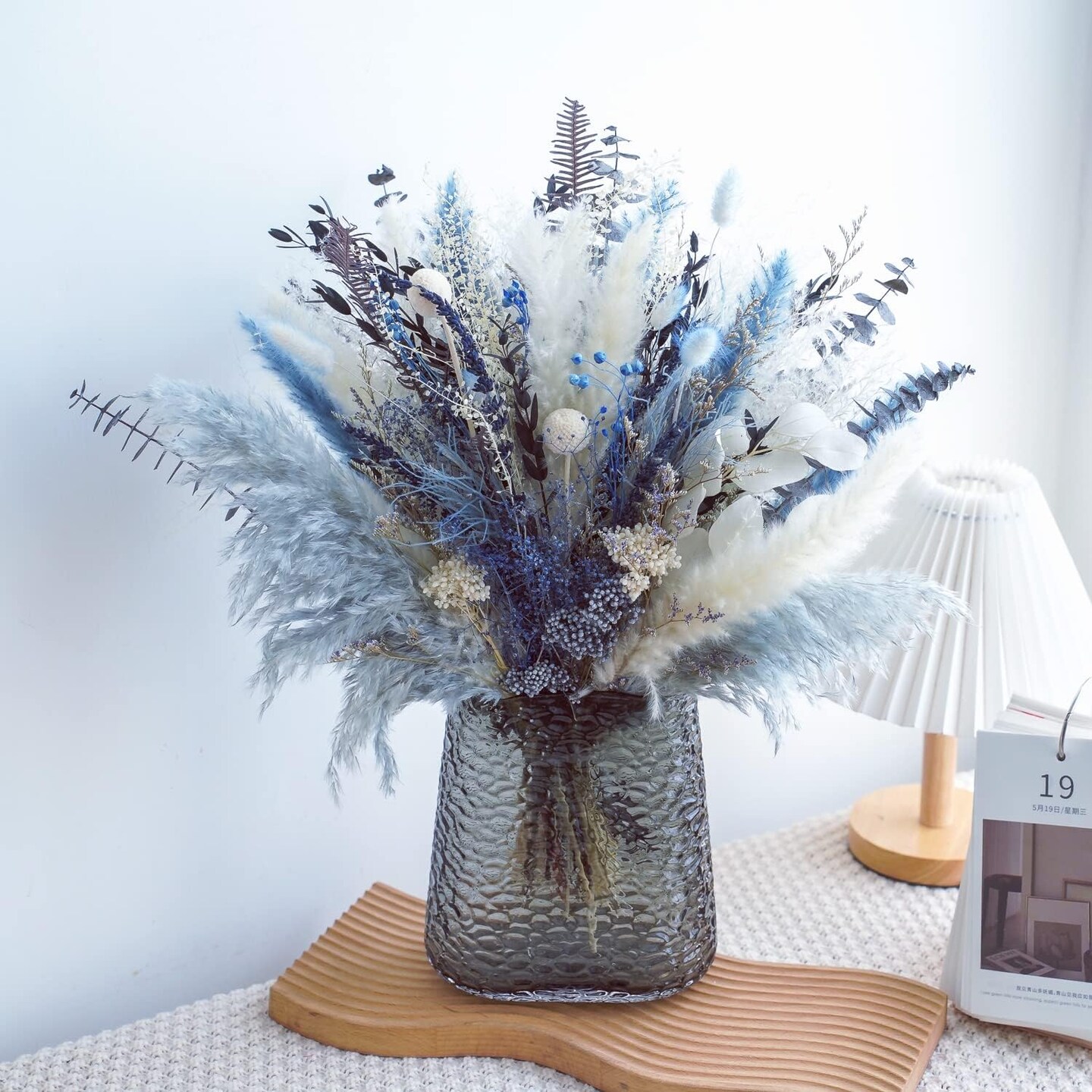 Natural Dried Flower Arrangement with Eucalyptus(natural)