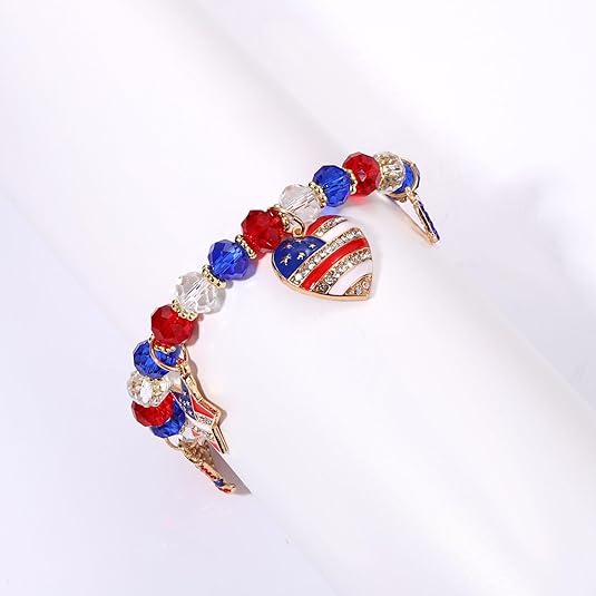 American Flag Bracelet Patriotic Bracelet for Women Girls Red White Blue Beaded Stretch Bracelet 4th of July Star Heart Star Charm Bracelet Jewelry Gift