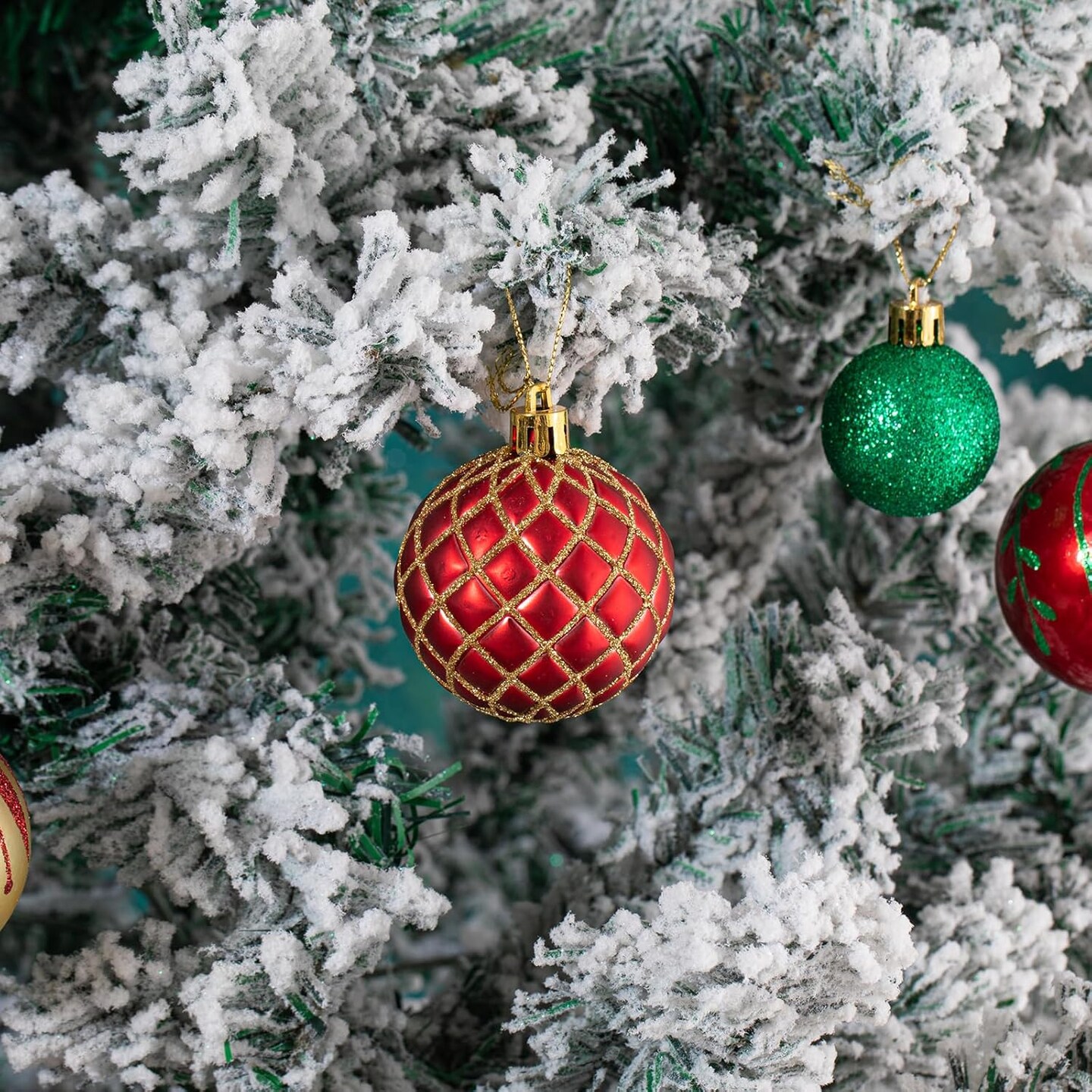 100Pcs Christmas Ball Ornaments Set (Gold &#x26; Red &#x26; Green)