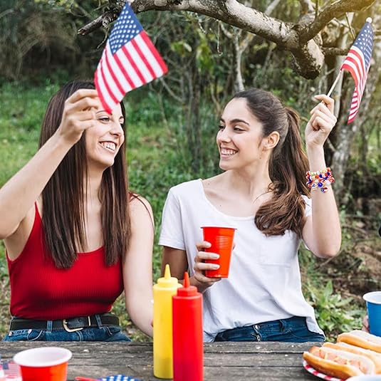 Red White and Blue Bracelets for Women 4th of July Stackable Beaded Stretch Bracelet USA Patriotic Bangles as Jewelry Gift