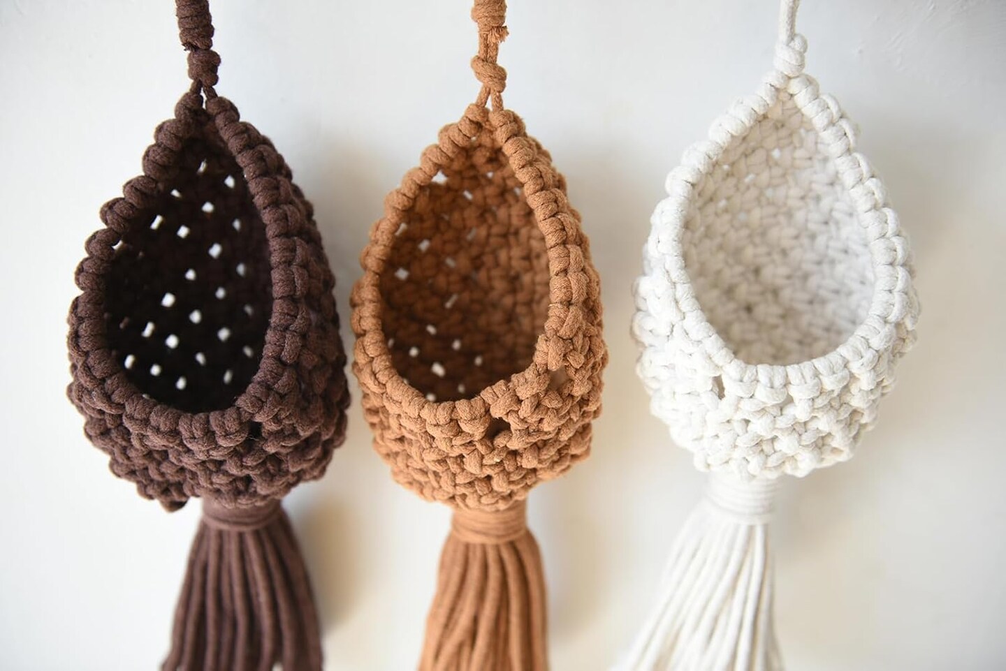 Macramé Basket Decor – Set of 3 Handmade Boho Wall Hanging Storage Baskets for Living Room, Bedroom, or Entryway, Rustic and Decorative Home Art