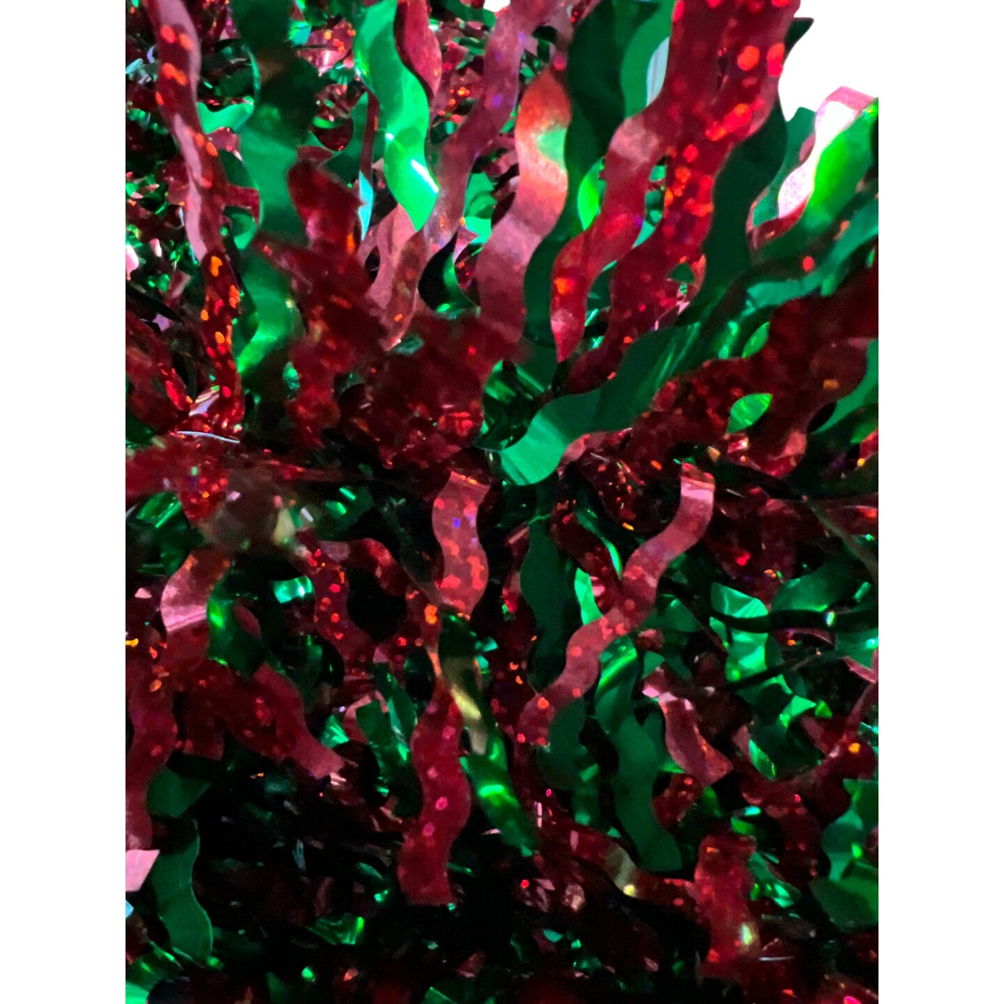Red and Green Holographic  Garland  Wavy Cut  3ply