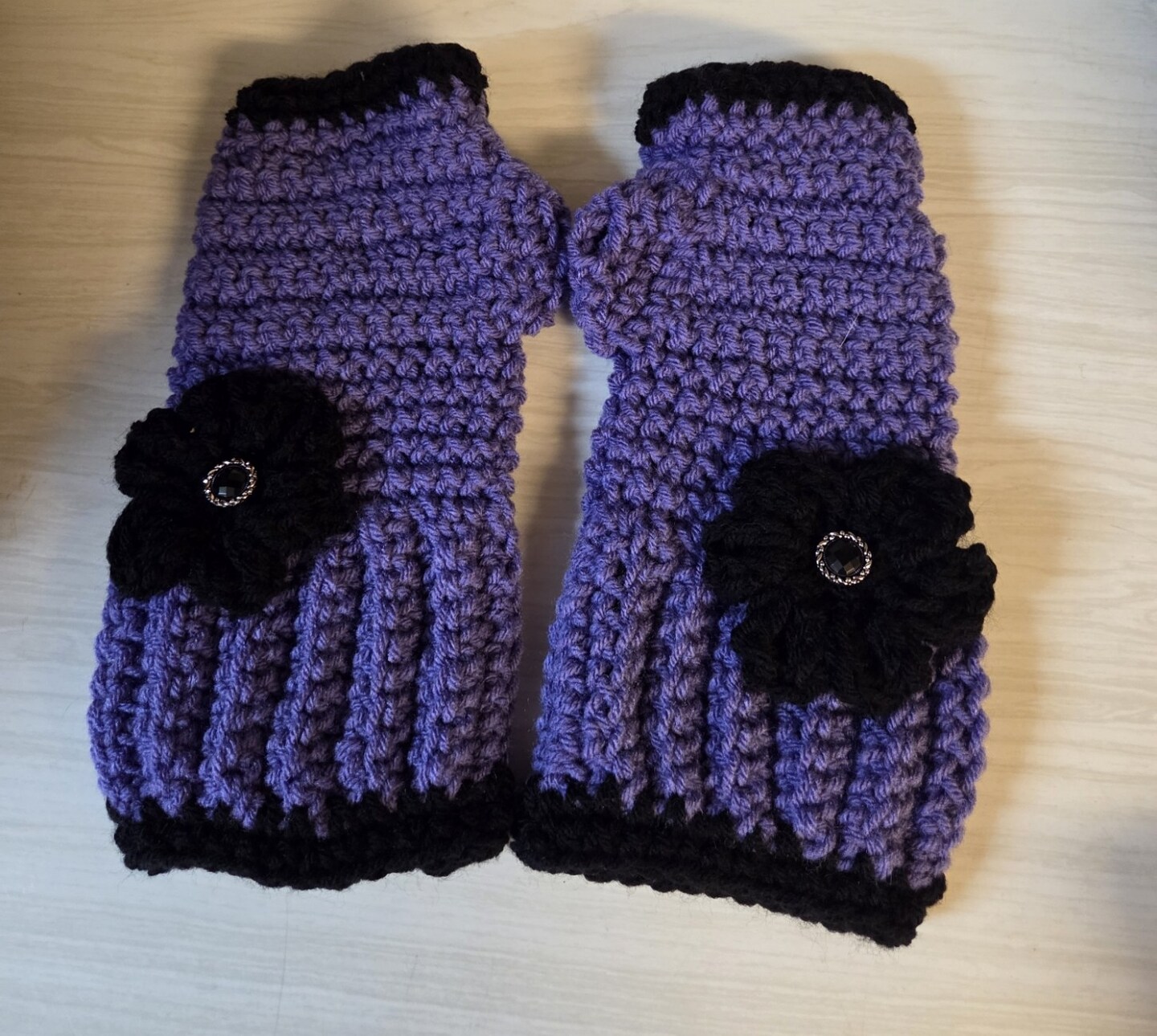 HAND CROCHETED PURPLE AND BLACK FINGERLESS GLOVES