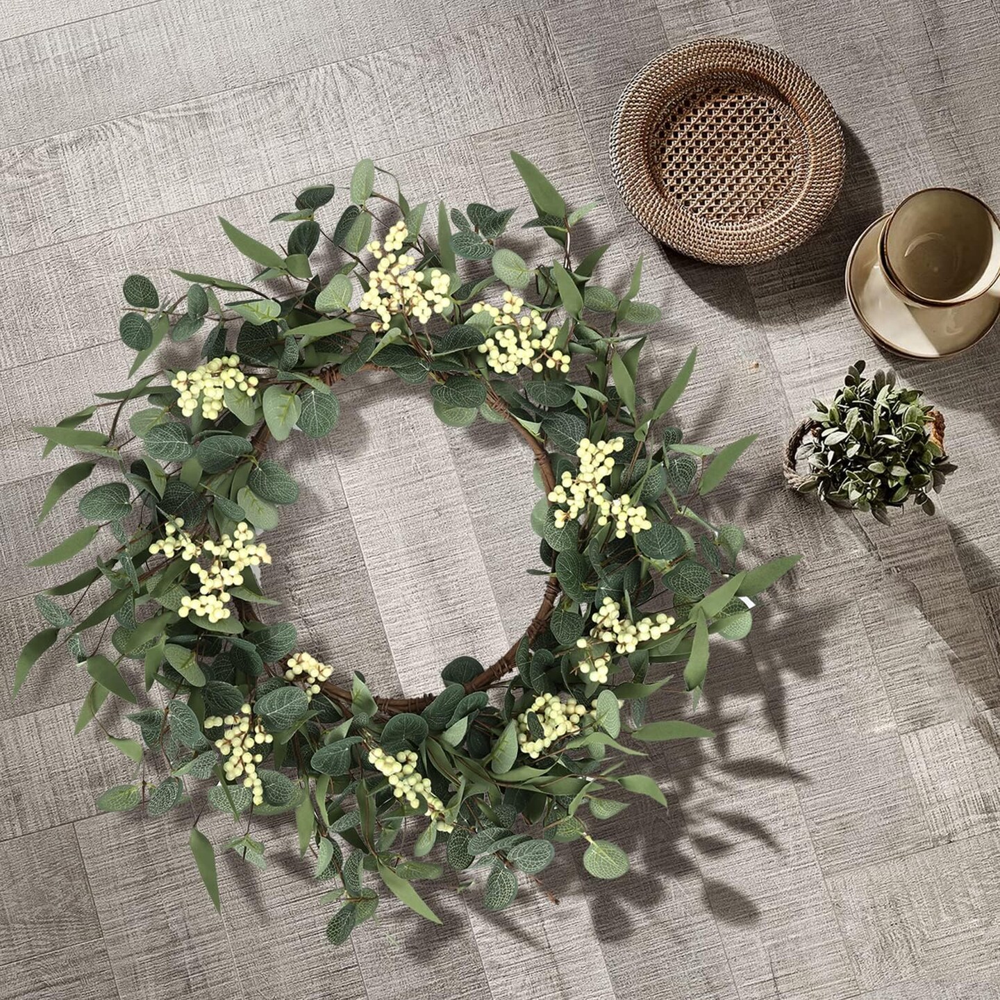 20&#x22; Lush Eucalyptus Wreath &#x2013; Elegant Greenery for Front Door, Porch &#x26; Home D&#xE9;cor