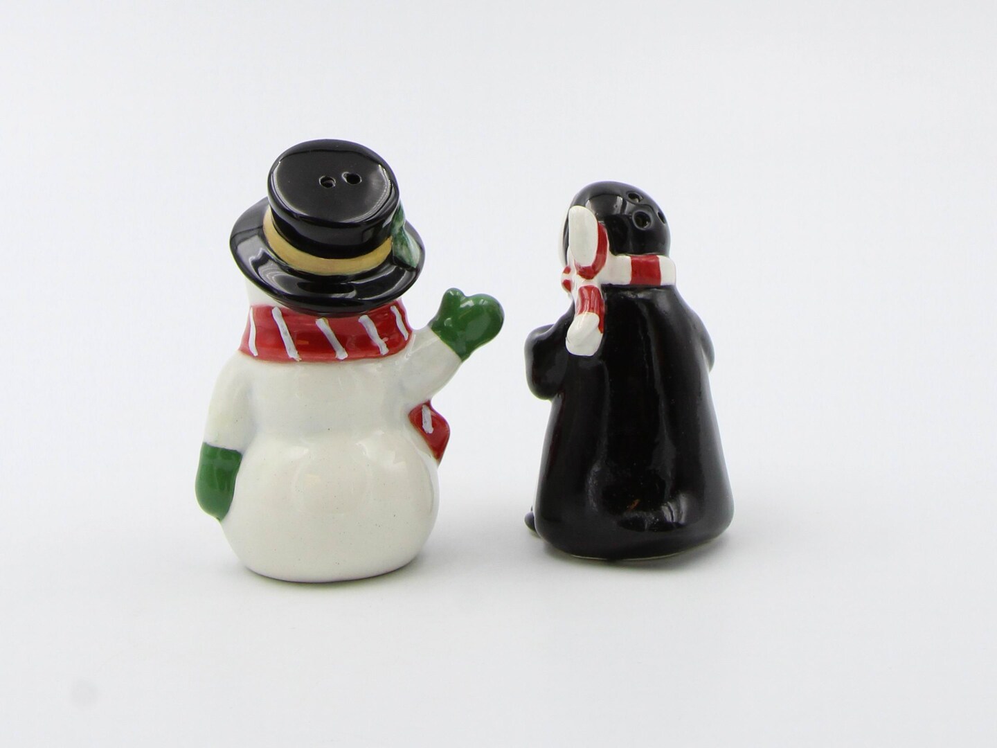 Ceramic Snowman and Penguin Ceramic Salt and Pepper Shakers, Home D&#xE9;cor, Gift for Her, Gift for Mom, Kitchen D&#xE9;cor, Christmas D&#xE9;cor