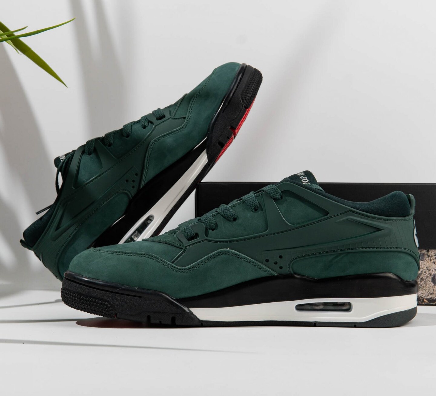 Air Jordan 4 RM SP Nigel Sylvester Grandma