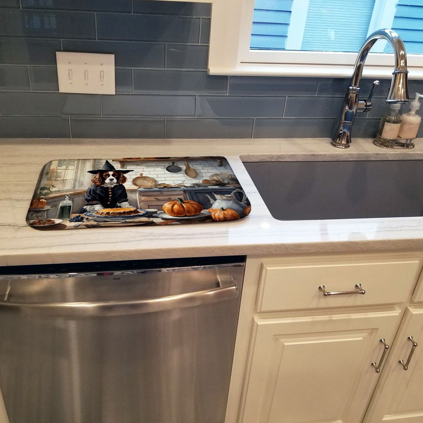 Edge Collections - 14" x 22" - Multicolor - Cavalier Spaniel Fall Kitchen Pumpkins Dish Drying Mat - 1 Piece