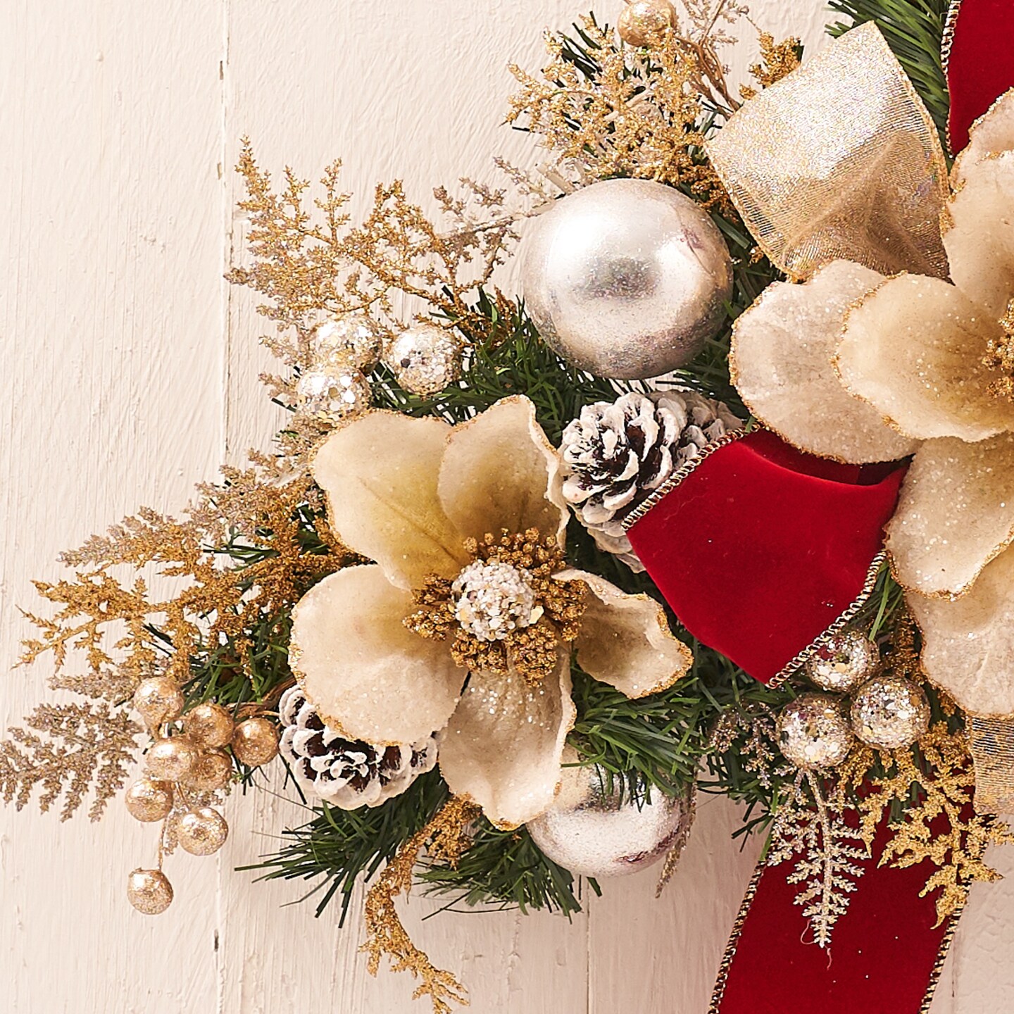Glam Magnolia Swag - Handcrafted Christmas Decorations - Holiday Tree