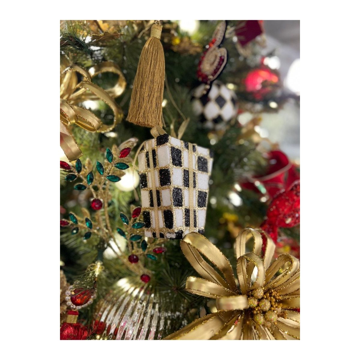 5&#x22; Harlequin Package Ornaments: Black/Gold (Asst 2)