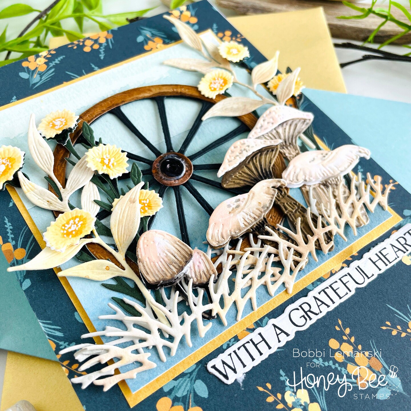 Lovely Layers: Mushroom - Honey Cuts - Stand-Alone Dies