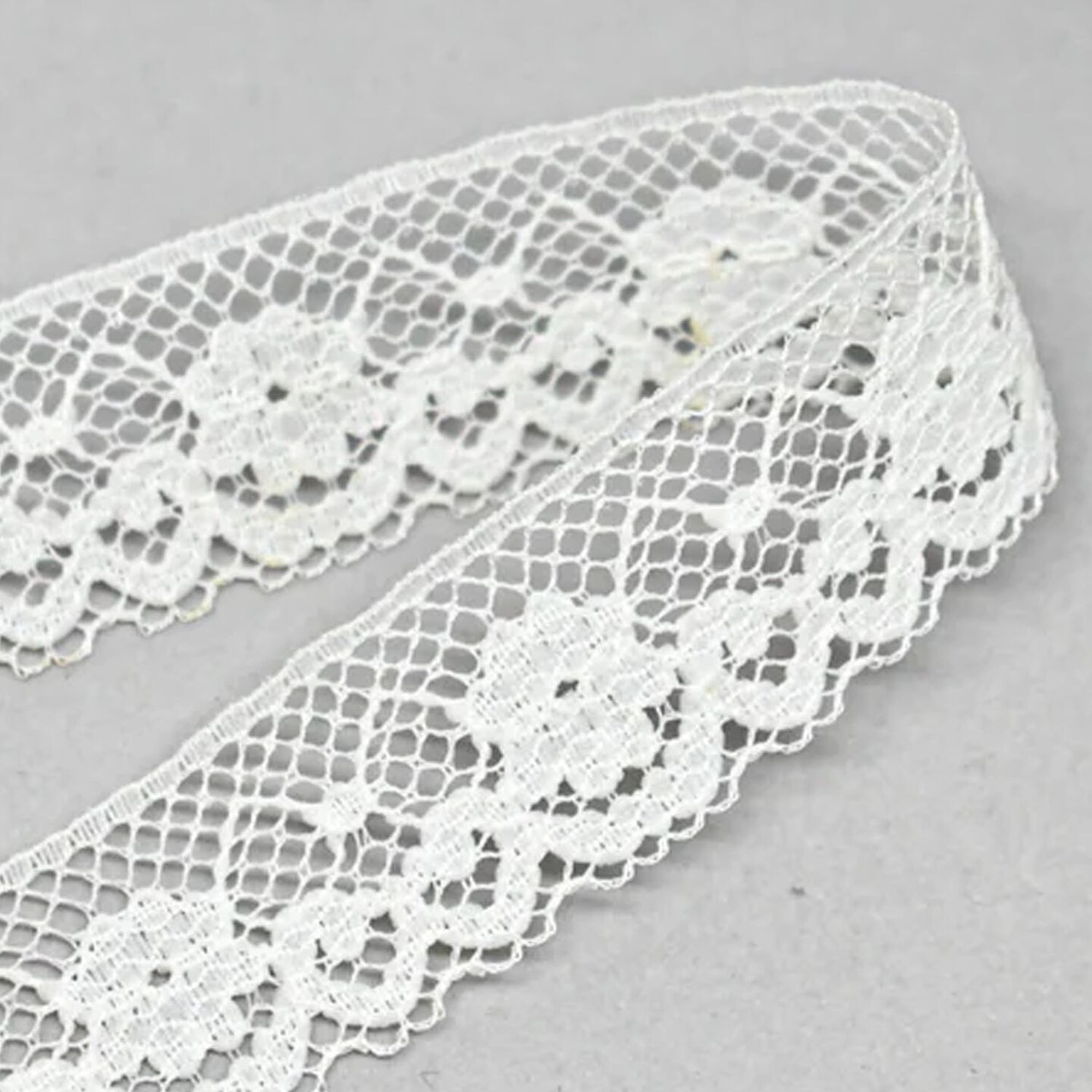 Fancy White Lace Trim Decorative DIY Craft Ribbon 1 inch Width
