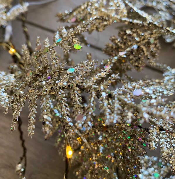Iridescent Fern Fairy Light Garland with 20 LEDs – Battery Operated, Gold Twine
