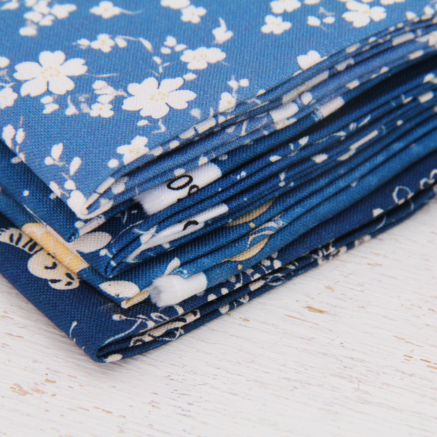 Threadart Fat Quarters Fabric Bundles -100% Cotton - 100% Cotton Sewing and Quilting Fabric - Full Size Fat Quarters 18"x21"