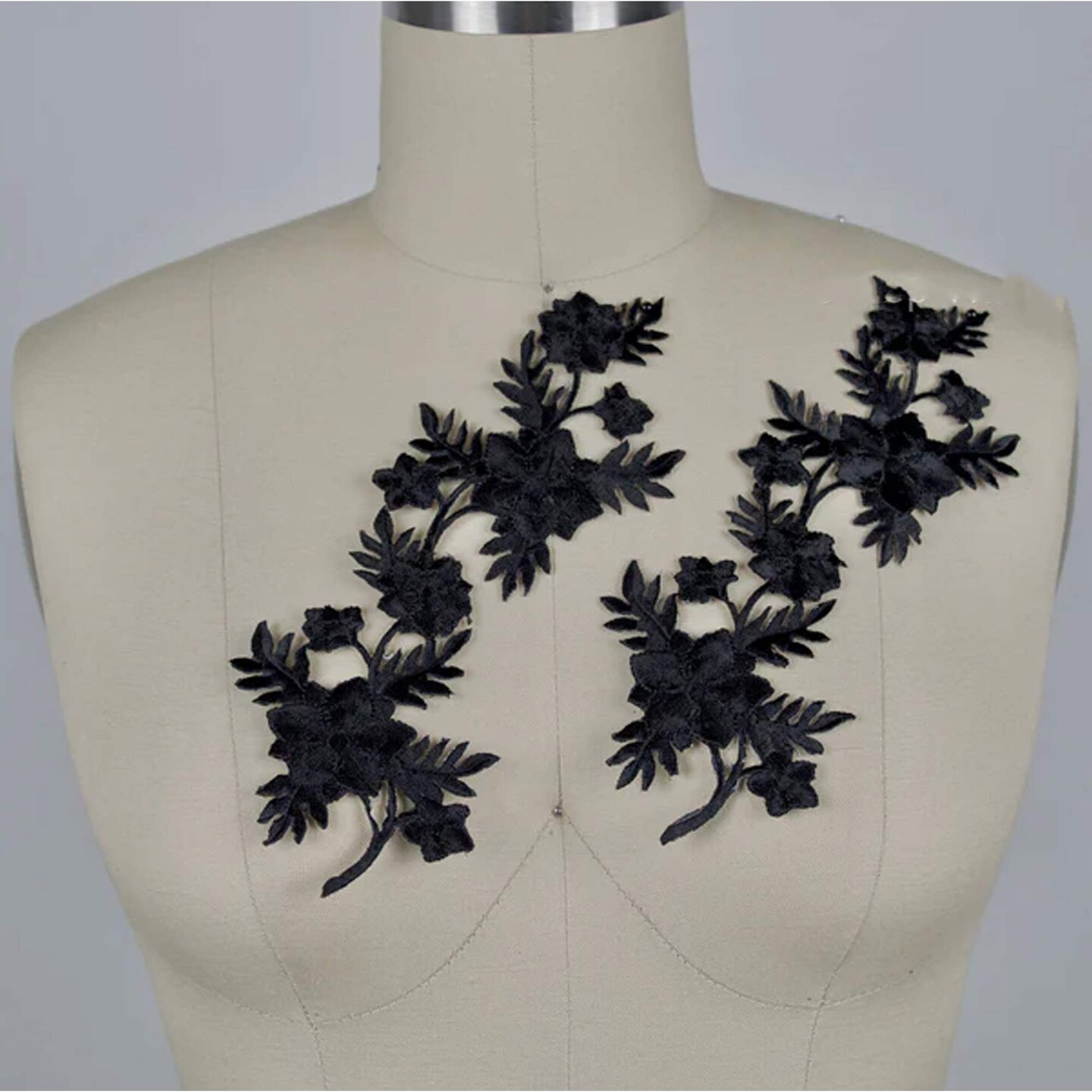 2 Pieces Black Floral Embroidery Patches Elegant Iron On Flower Appliqué for Clothing & Crafts