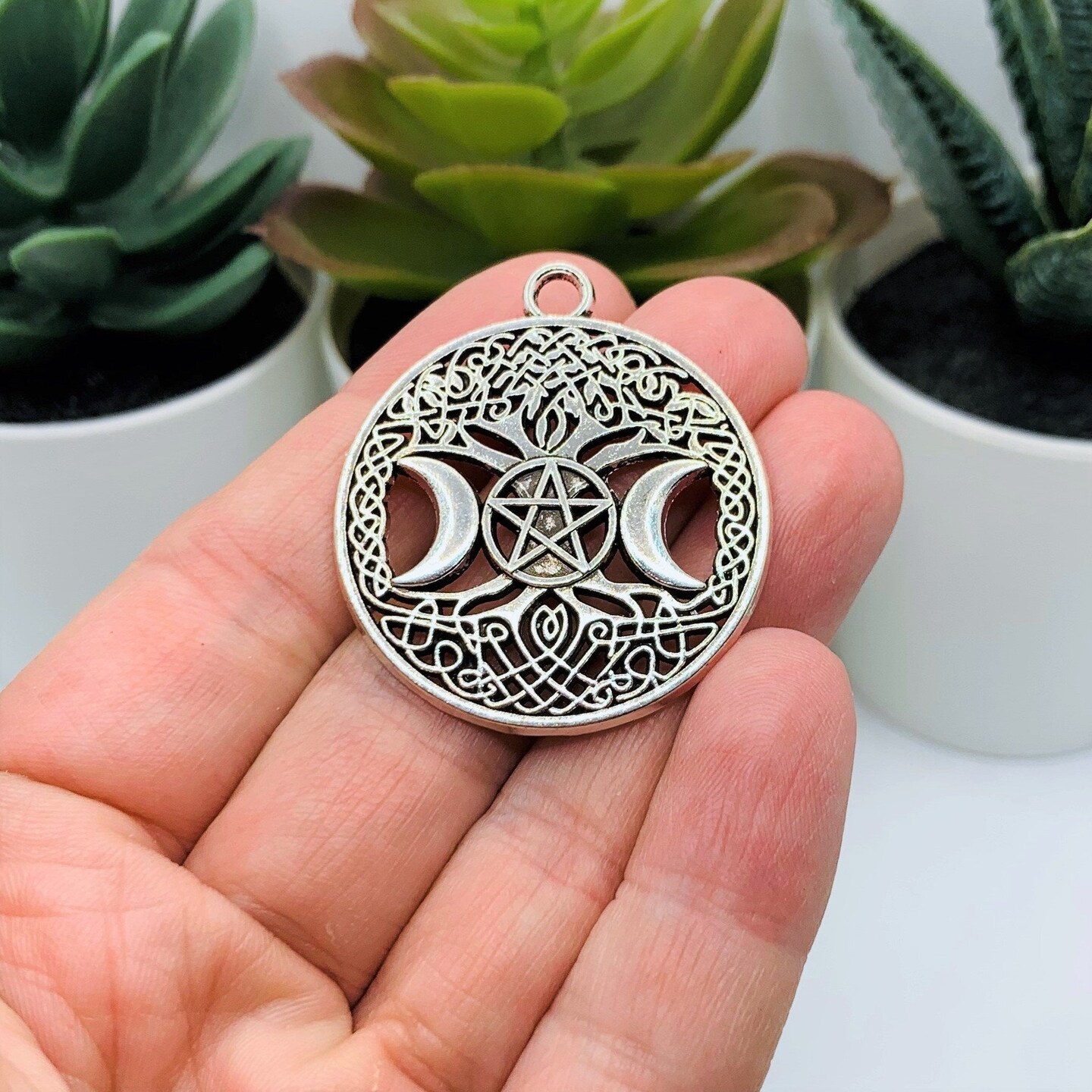 1, 4, 20 or 50 Pieces: Large Silver Wiccan Goddess Charms