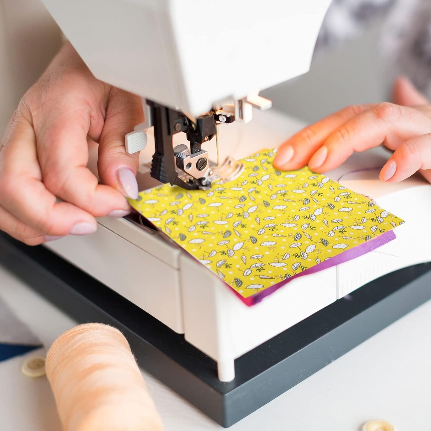 300 Pieces 4 x 4 Inches Cotton Fabric Scraps Squares Bundle Precut