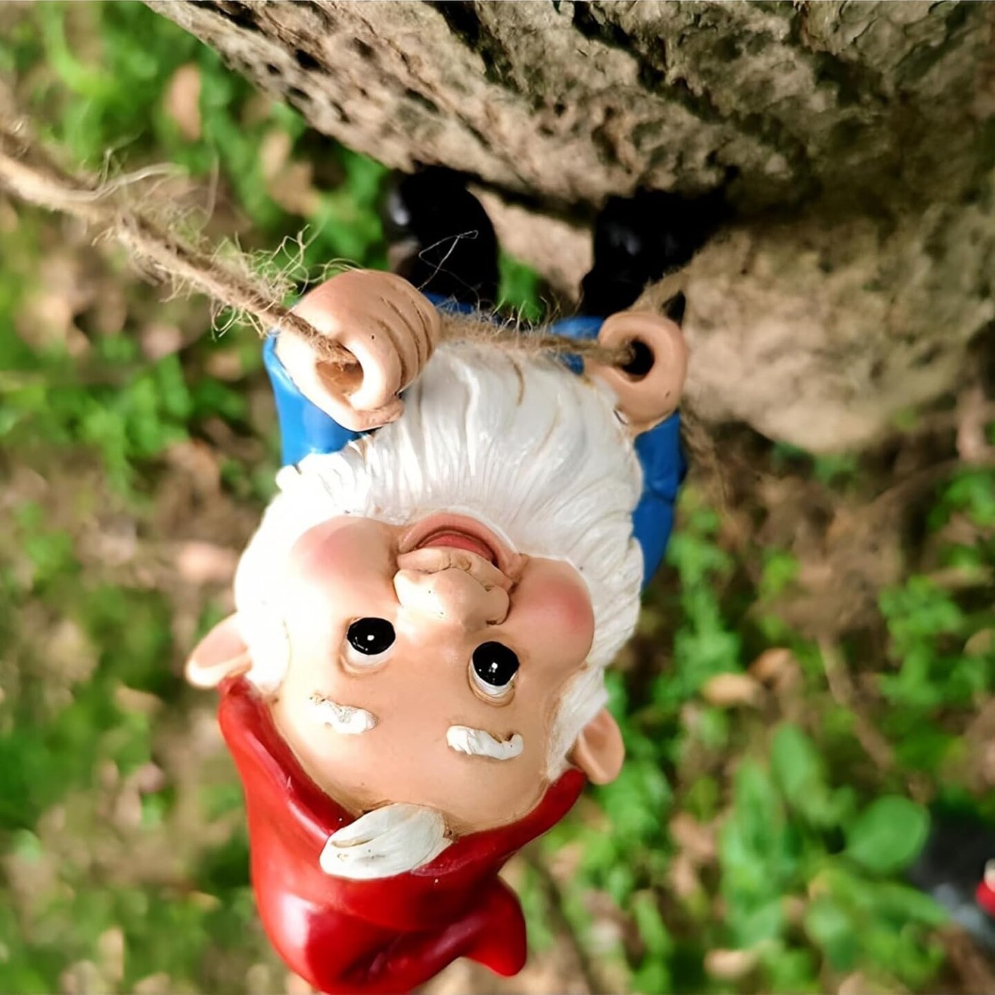 Climbing Gnomes Tree Faces Decor, Adorable Gnome Tree Hugger Fairy Garden Statue