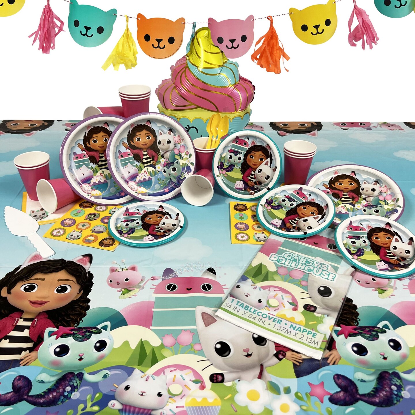 Gabby&#x2019;s Dollhouse Deluxe Party Kit for 8 or 16 Guest