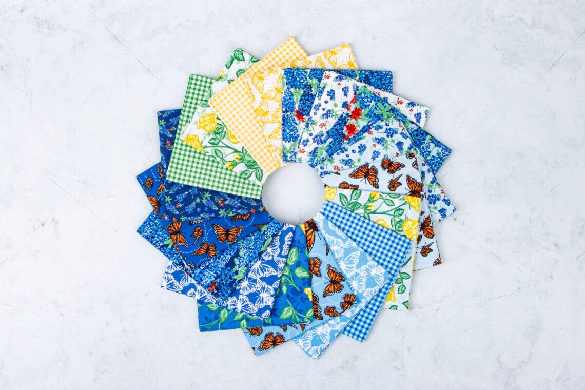 Friendship Florals 10&#x22; Square Pack