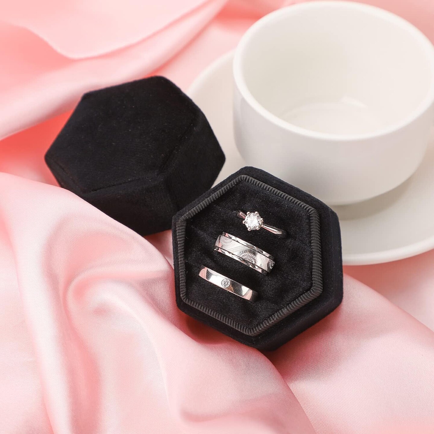 Velvet Jewelry Ring Storage Box, 3 Slots Hexagon Ring Gift Box Vintage Ring Display Holder Case for Wedding Ceremony Proposal Engagement (Black, 3 Slots)