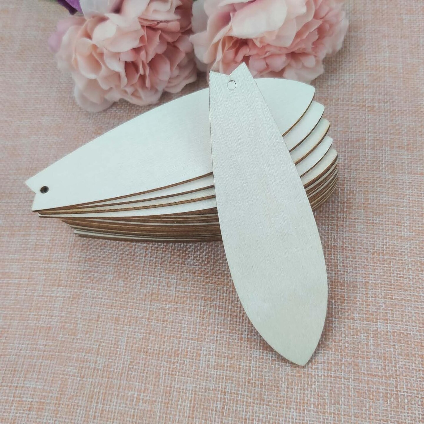 20pcs Surfboard Shape Unfinished Wood Cutouts DIY Crafts Blank Surf Board Wooden Ornaments for Summer Beach Hawaii Luau Party Decoration