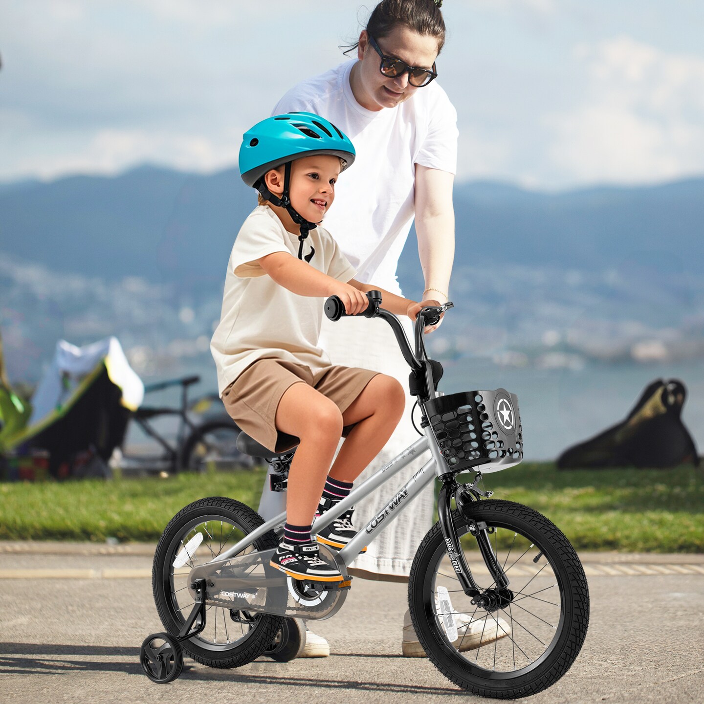 Children’s Bike with Training Wheels and Enclosed Chain Guard, Hand Brake Basket Reflectors