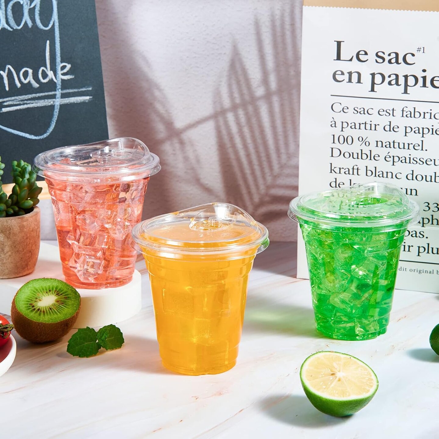 Clear Plastic Cups With Strawless Sip Lids, Disposable Plastic Cups With Sip Through Lids for Ice Coffee, Smoothie, Slurpee, or Any Cold Drinks