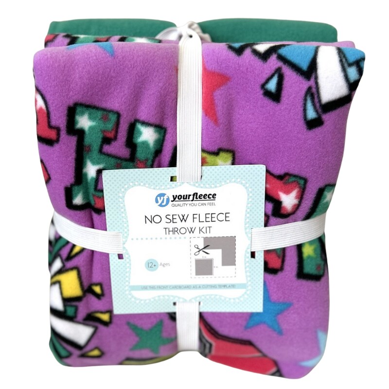 Cheerleader Spirit Anti-Pill Premium No-Sew Throw Fleece Fabric Kit (50x60)