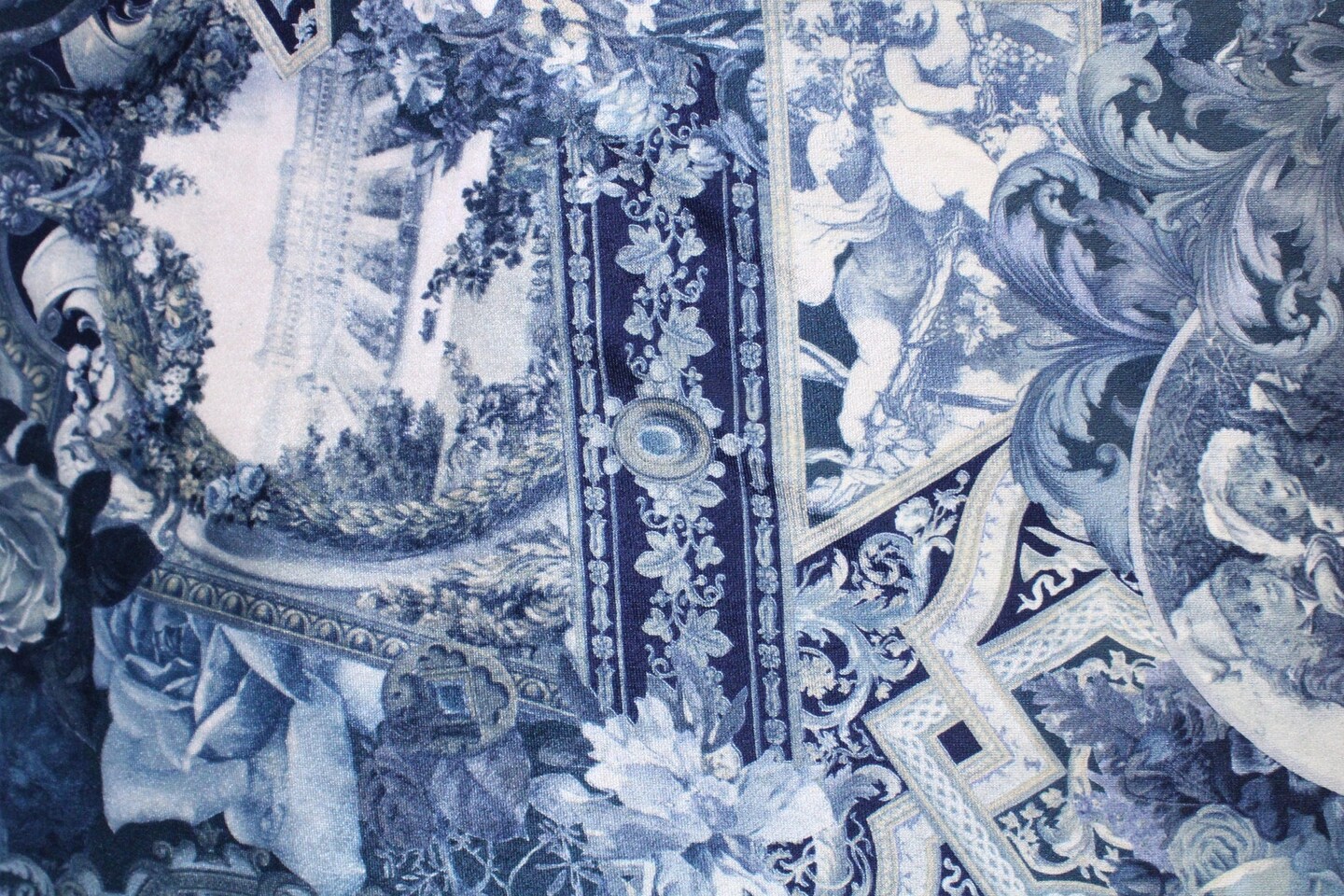 1 Yard Blue Renaissance Print Stretch Velvet Fabric for Dancewear Leggings Costumes Streetwear (36&#x22; x 60&#x22;) Inches Wide
