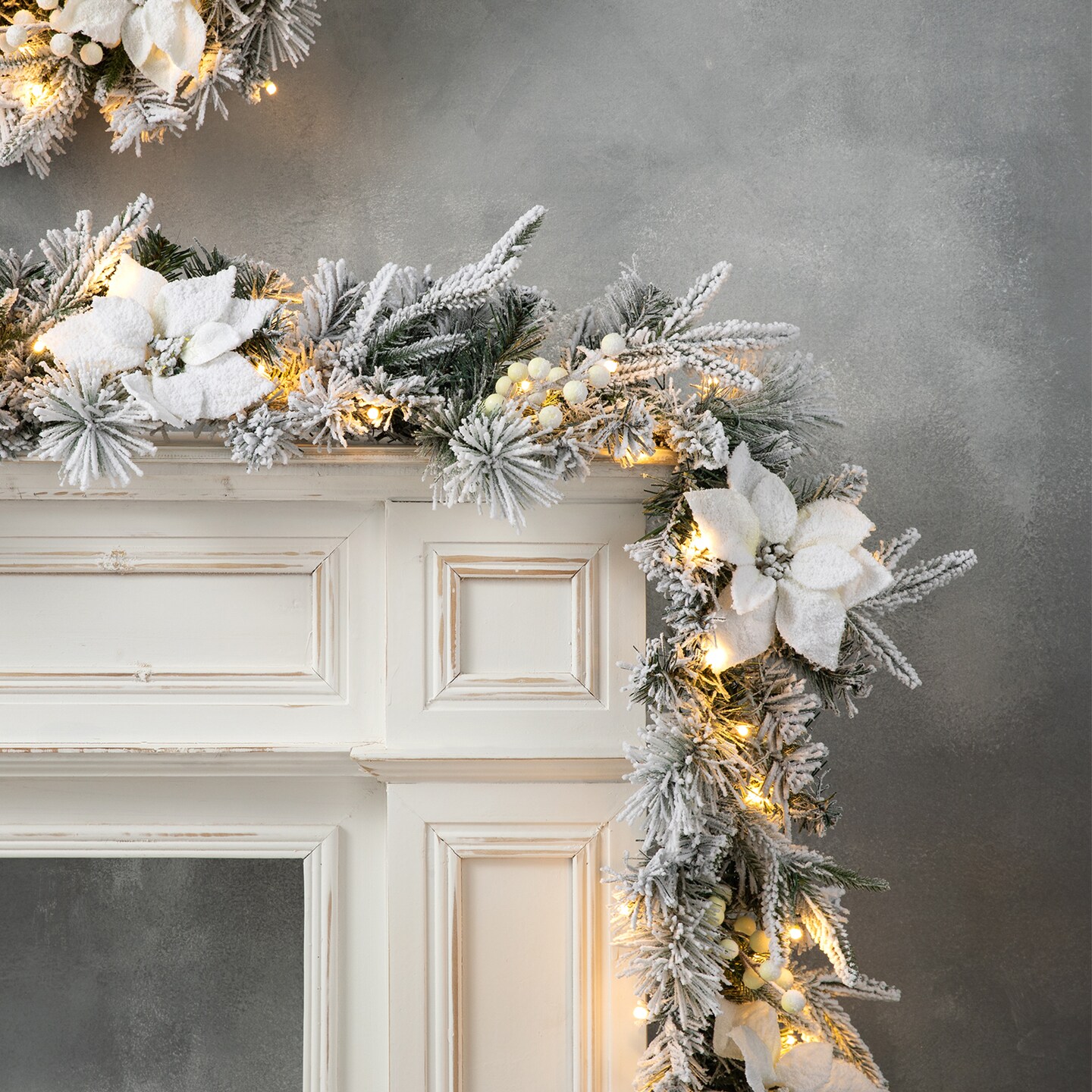 Set of 3 24&#x22;D Pre-Lit Christmas Wreath and 9FT Garland, with Warm White LED Lights with Timer, Three Function